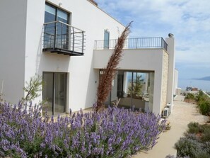 Terrace/patio - Linda Braker Esprit Villas (Neo Chorio)