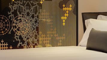 Biancheria da letto di alta qualità, minibar, cassaforte in camera