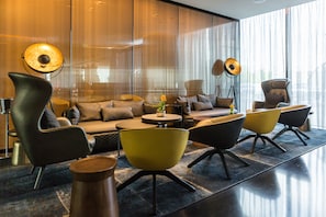 Lobby-Lounge