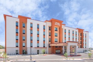 Exterior - Hampton Inn & Suites Phoenix East Mesa (Mesa)