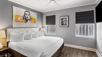 Habitación estándar, 1 cama de matrimonio grande, no fumadores, frigorífico y microondas | Ropa de cama de alta calidad, edredones de plumas, caja fuerte