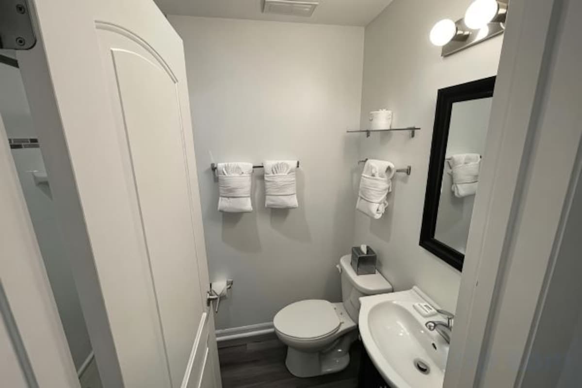 1 Double Bed, Non-Smoking, Microwave and Refrigerator