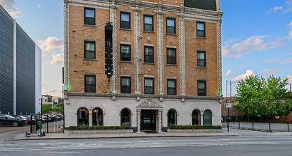 Hotel Chicago West Loop, SureStay Collection by Best Western