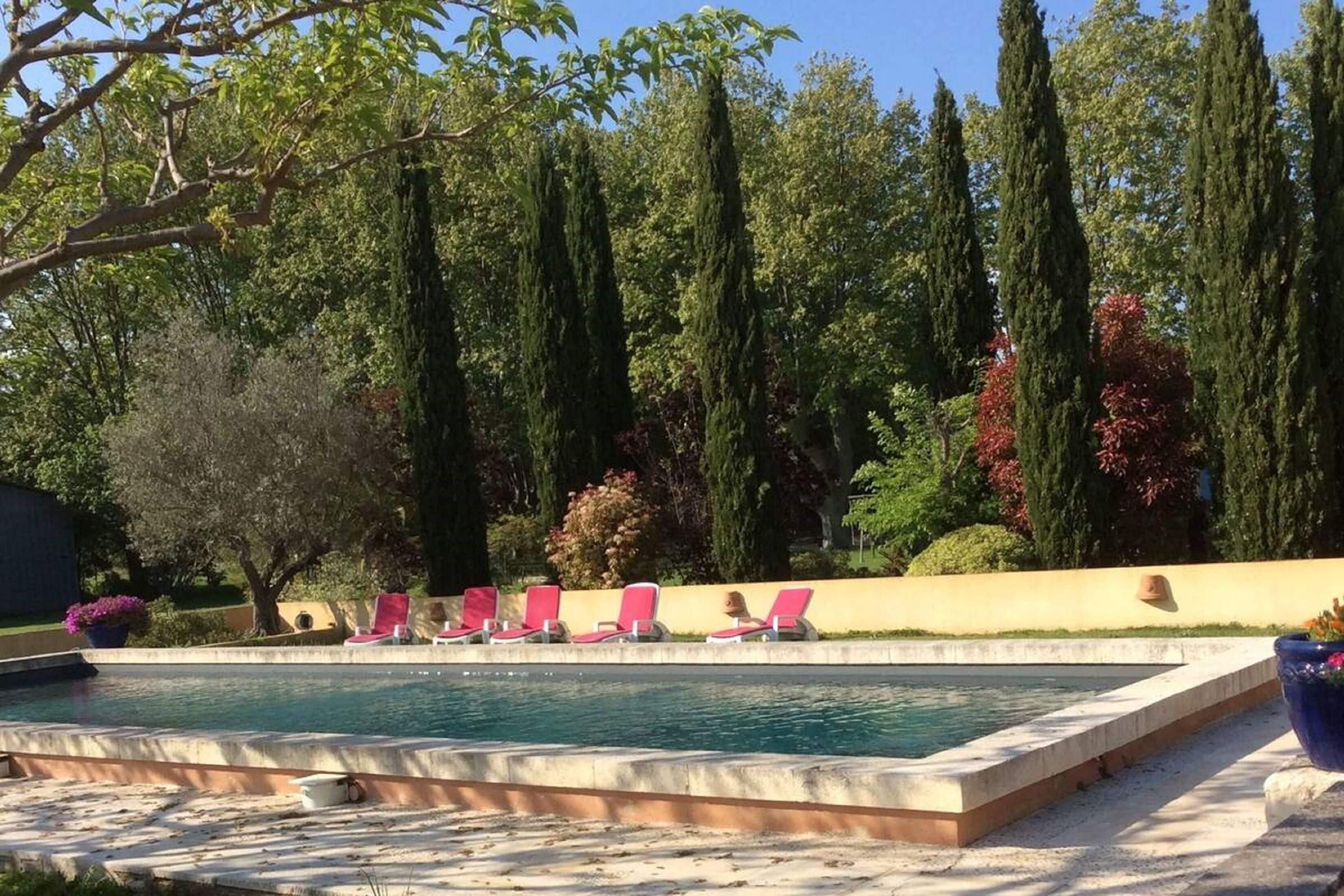 Piscine extérieure (ouverte en saison)