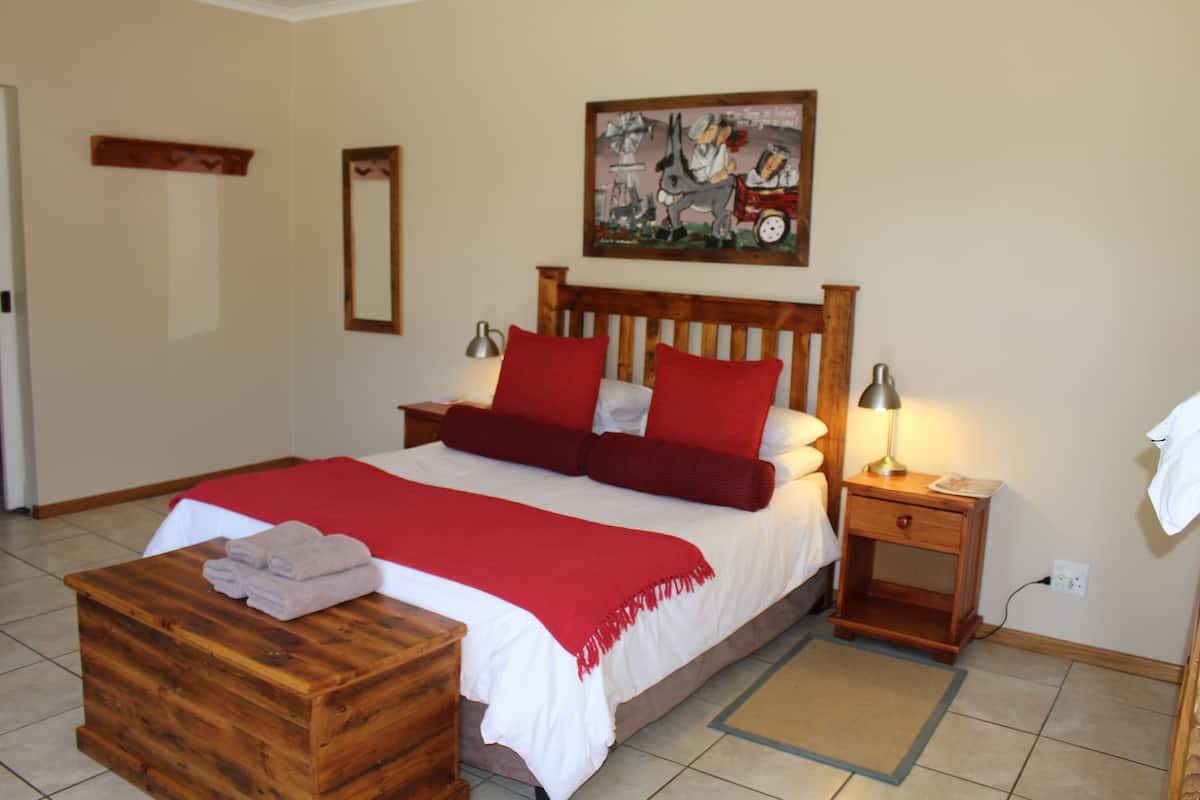 LUXURY ROOM 24 | Individually decorated, individually furnished, WiFi, wheelchair access