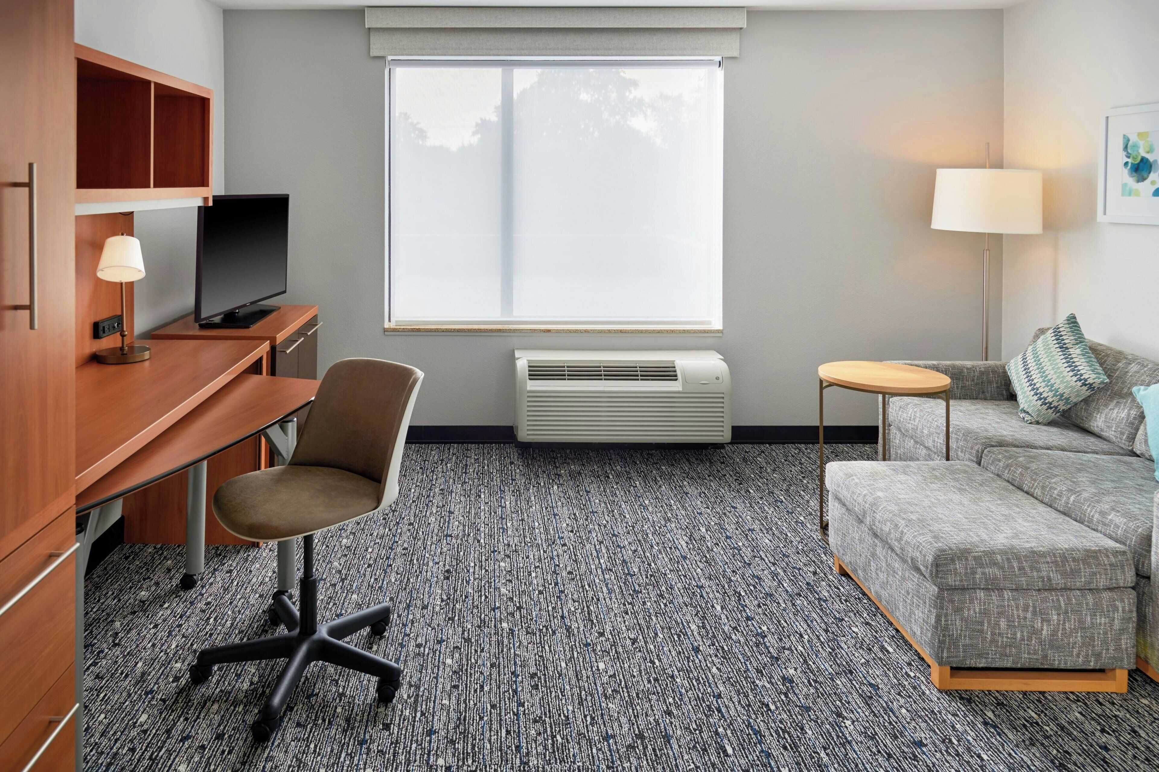 suite, 1 bedroom, non smoking, city view | living room | 32-inch smart tv with satellite channels, tv, netflix