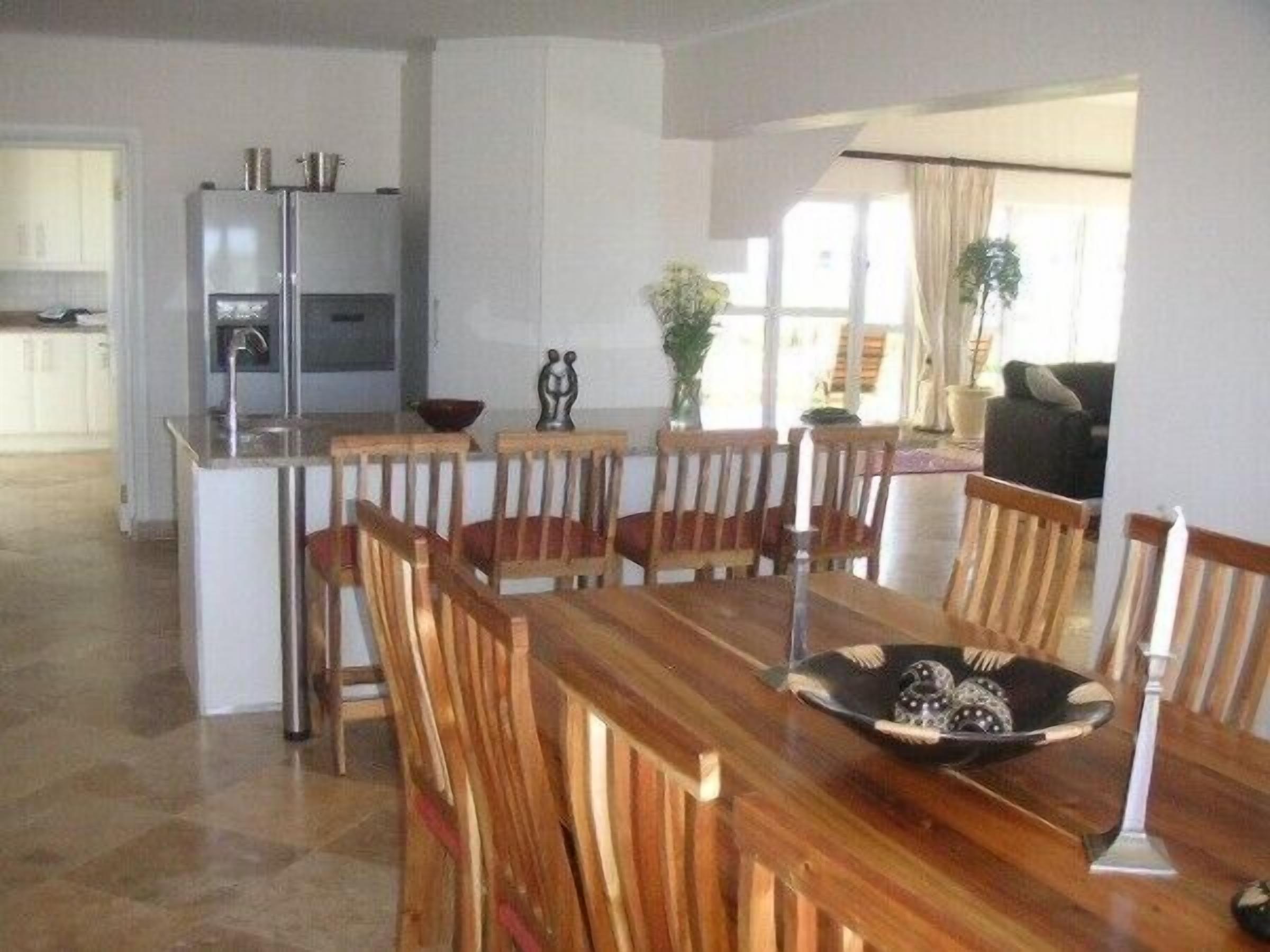 Standard House | In-room dining