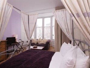 Phòng đôi Deluxe, có phòng tắm riêng (Four Poster) | Truy cập Internet không dây