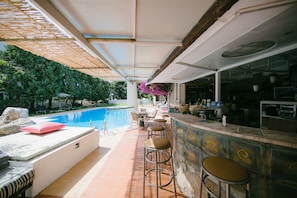 Bar (on property) - Gorgona Studios (Rhodes)
