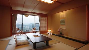 Habitación tradicional (Japanese Style For 6 People) | Caja de seguridad en la habitación, escritorio y wifi gratis
