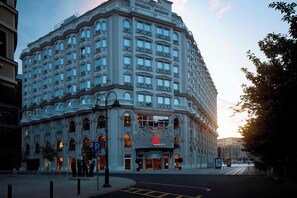 Exterior - Skopje Marriott Hotel (Skopje)