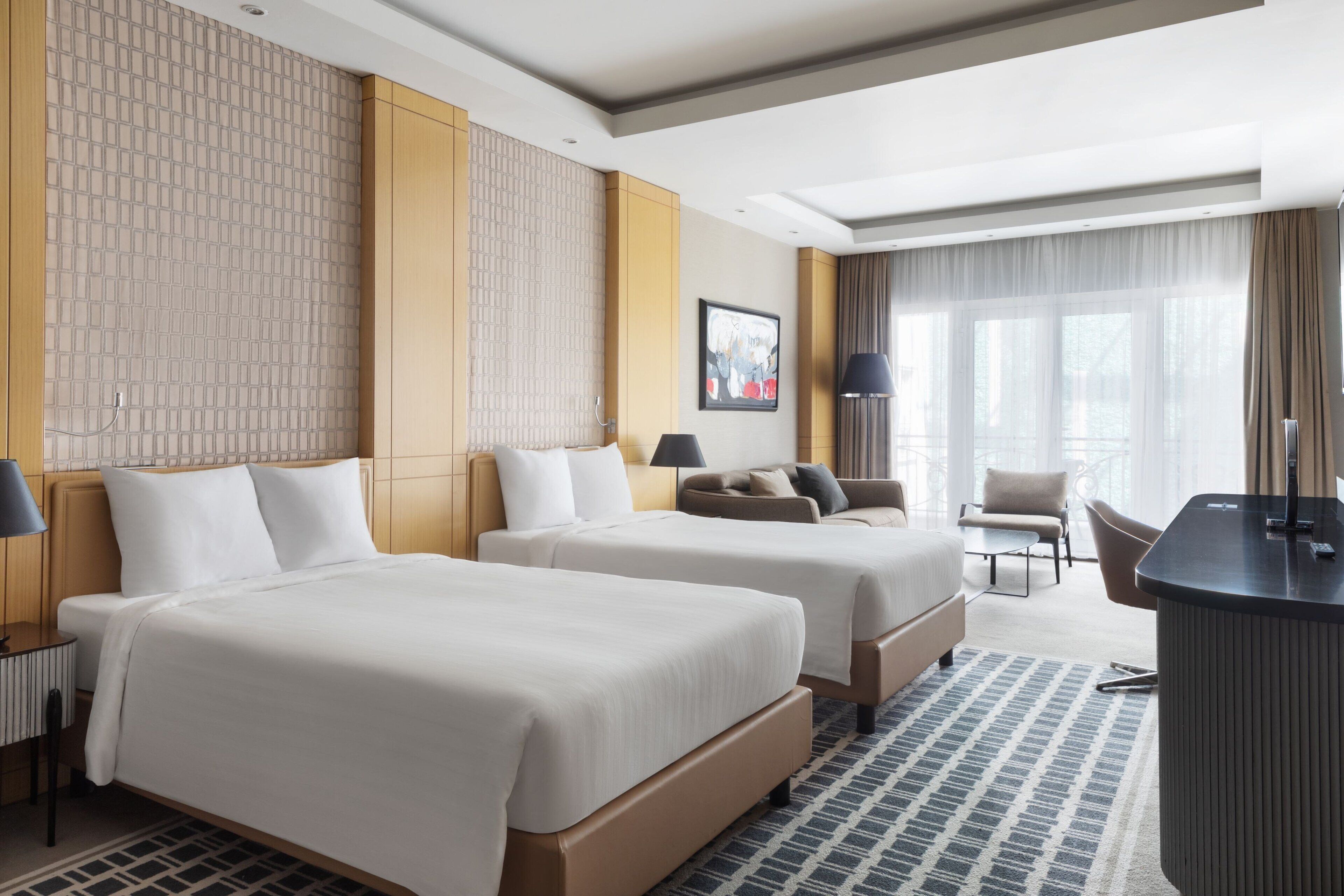 1 bedroom, premium bedding, minibar, in-room safe