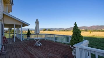 Vue depuis lâhĂ©bergement