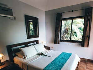 Värdeförvaringsskåp på rummet, gratis wi-fi och sängkläder