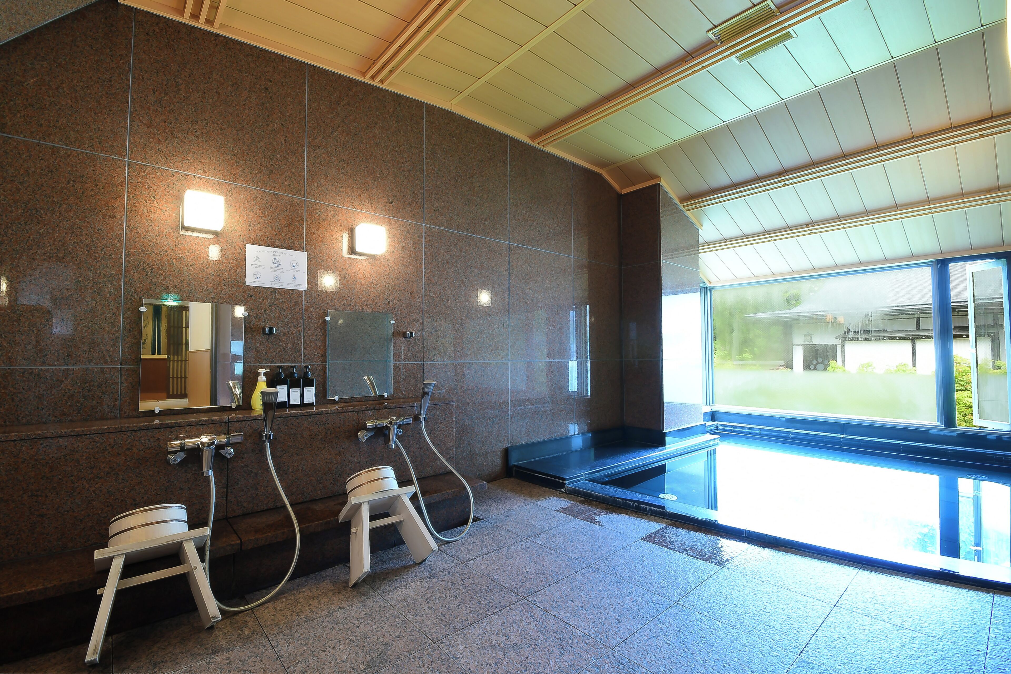 共用バスルーム