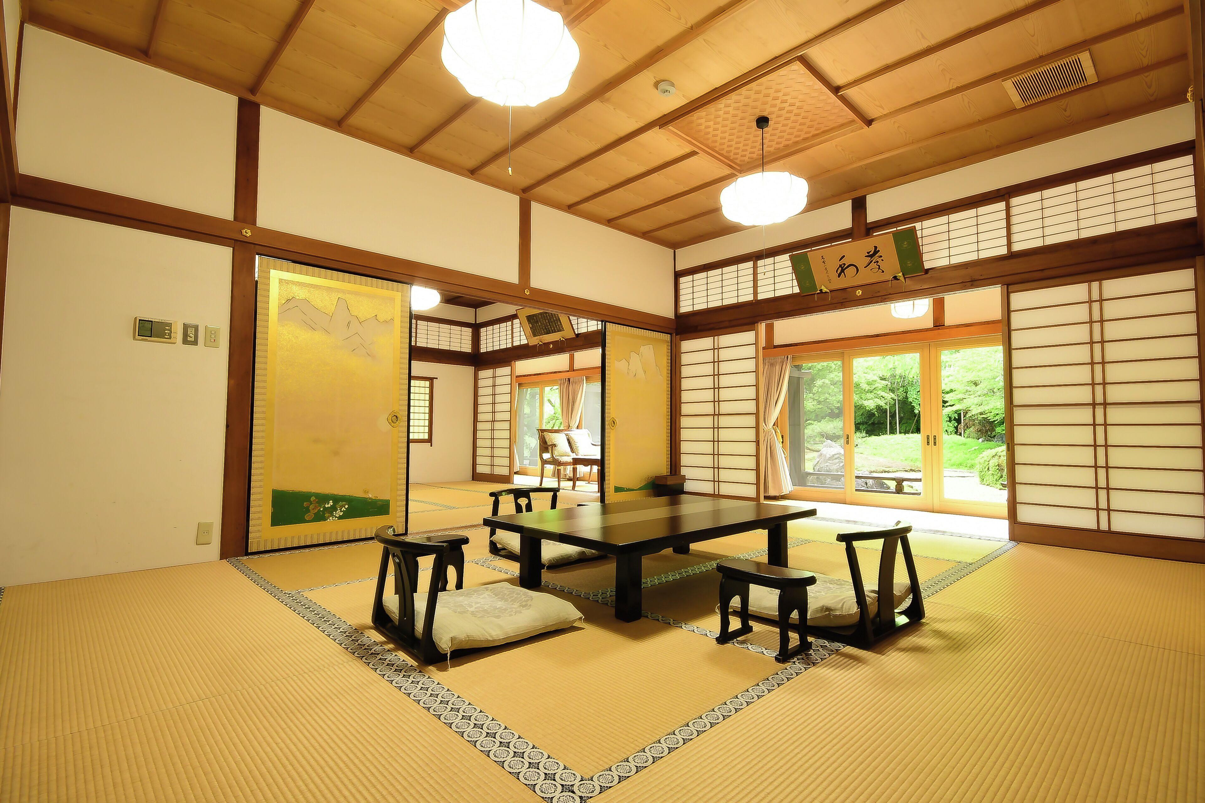 Deluxe Suite, Non Smoking, Garden View | Down duvets, in-room safe, desk, free WiFi