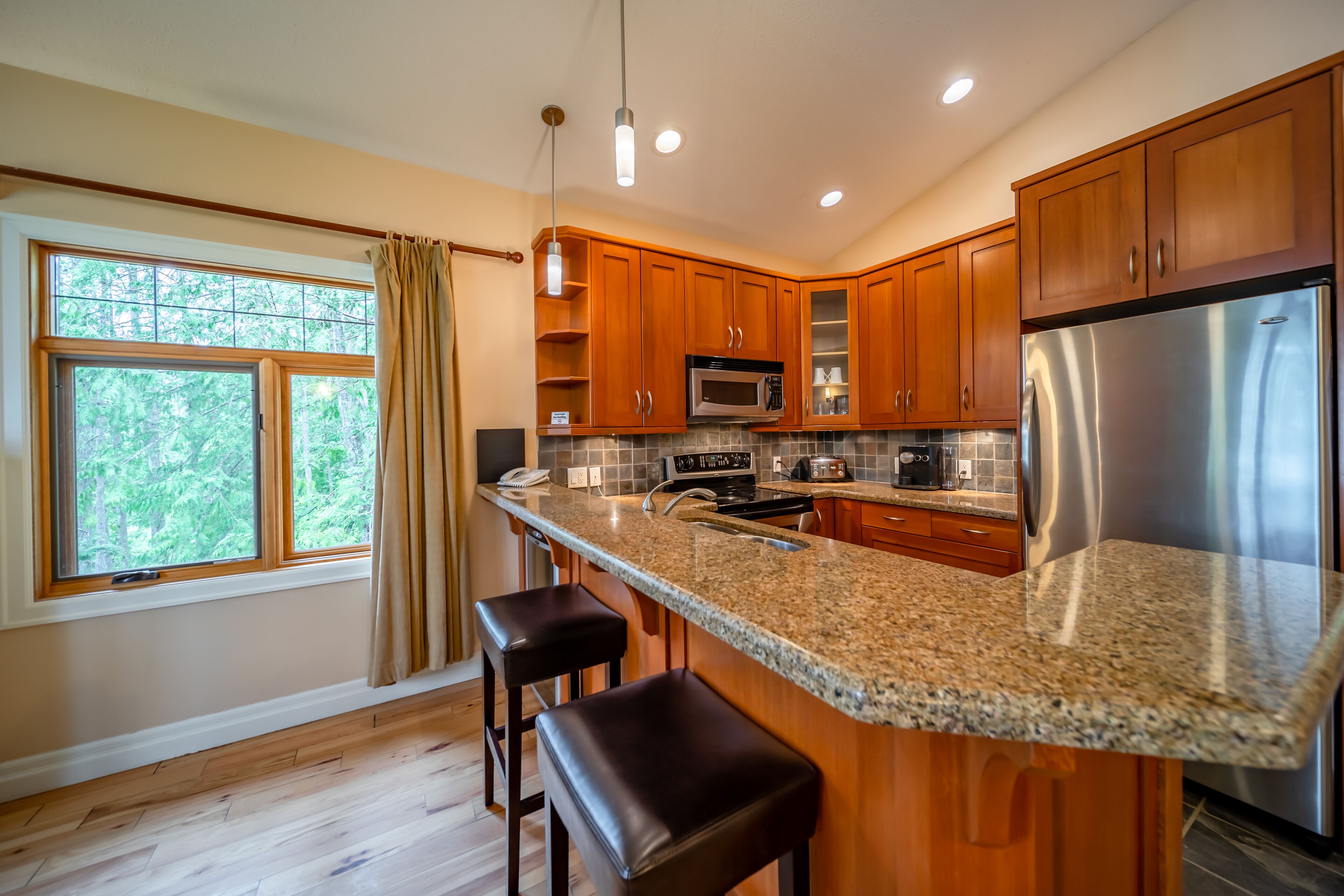 luxury chalet, 1 king bed with sofa bed | private kitchen | coffee/tea maker