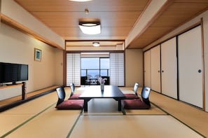 Standard Japanese Style Room, 10 Tatami-mats, Ocean View