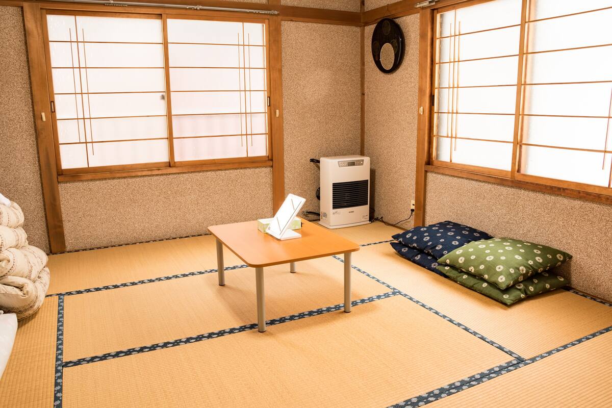 In-room safe, free WiFi
