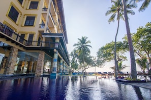 Outdoor pool - Hotel Kabalana (Ahangama)