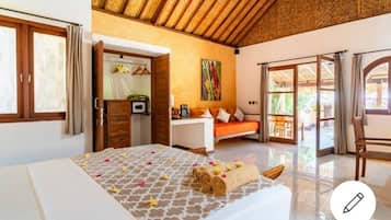 Luxury Cottage, 1 Bedroom, Private Pool, Garden Area | 1 bedroom, premium bedding, down duvets, pillow-top beds