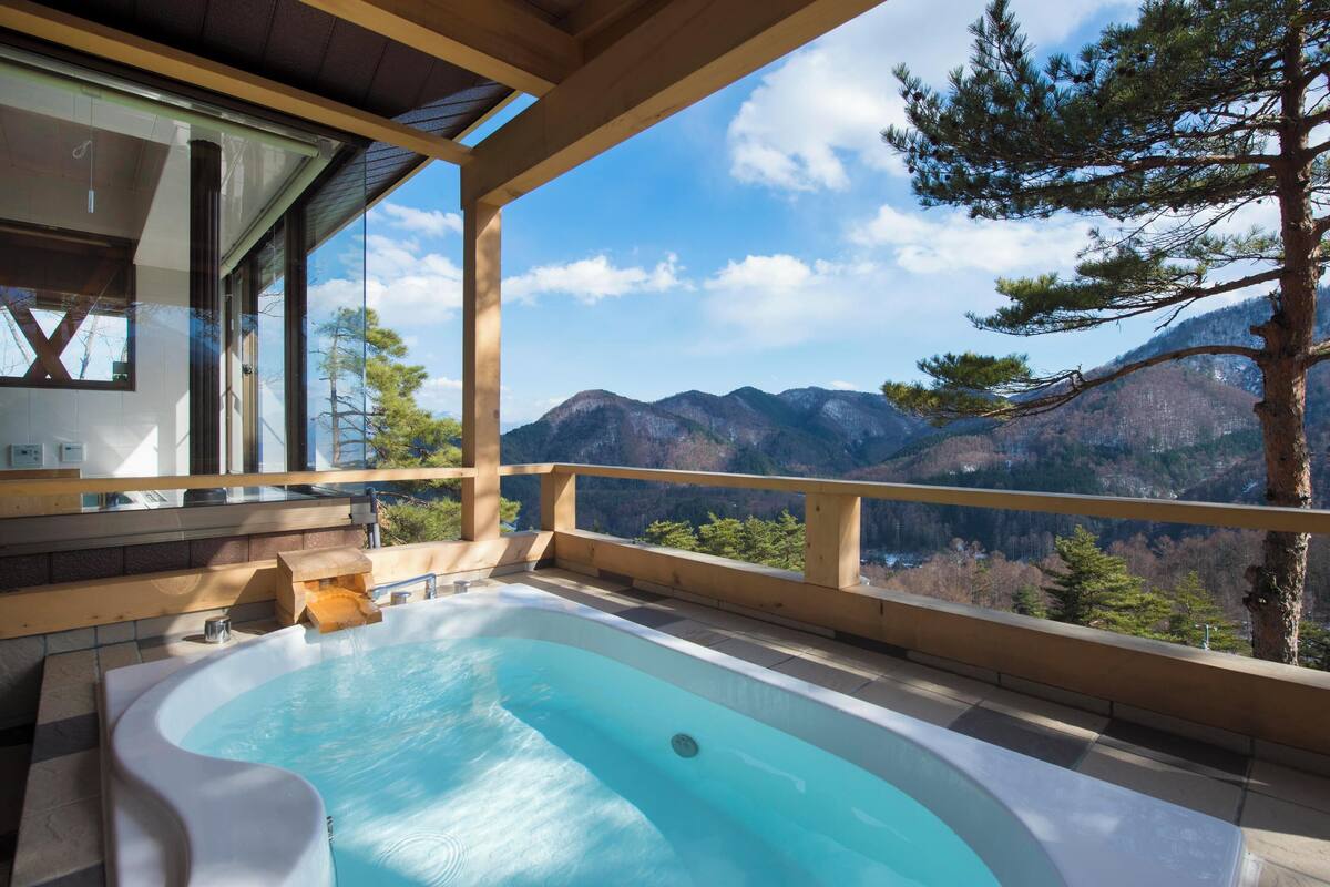 ดีลักซ์คอทเทจ, ปลอดบุหรี่ (Open-Air Hot Spring bath) | 1 ห้องนอน, โต๊ะทำงาน, ห้องเก็บเสียง, ผ้าปูที่นอน