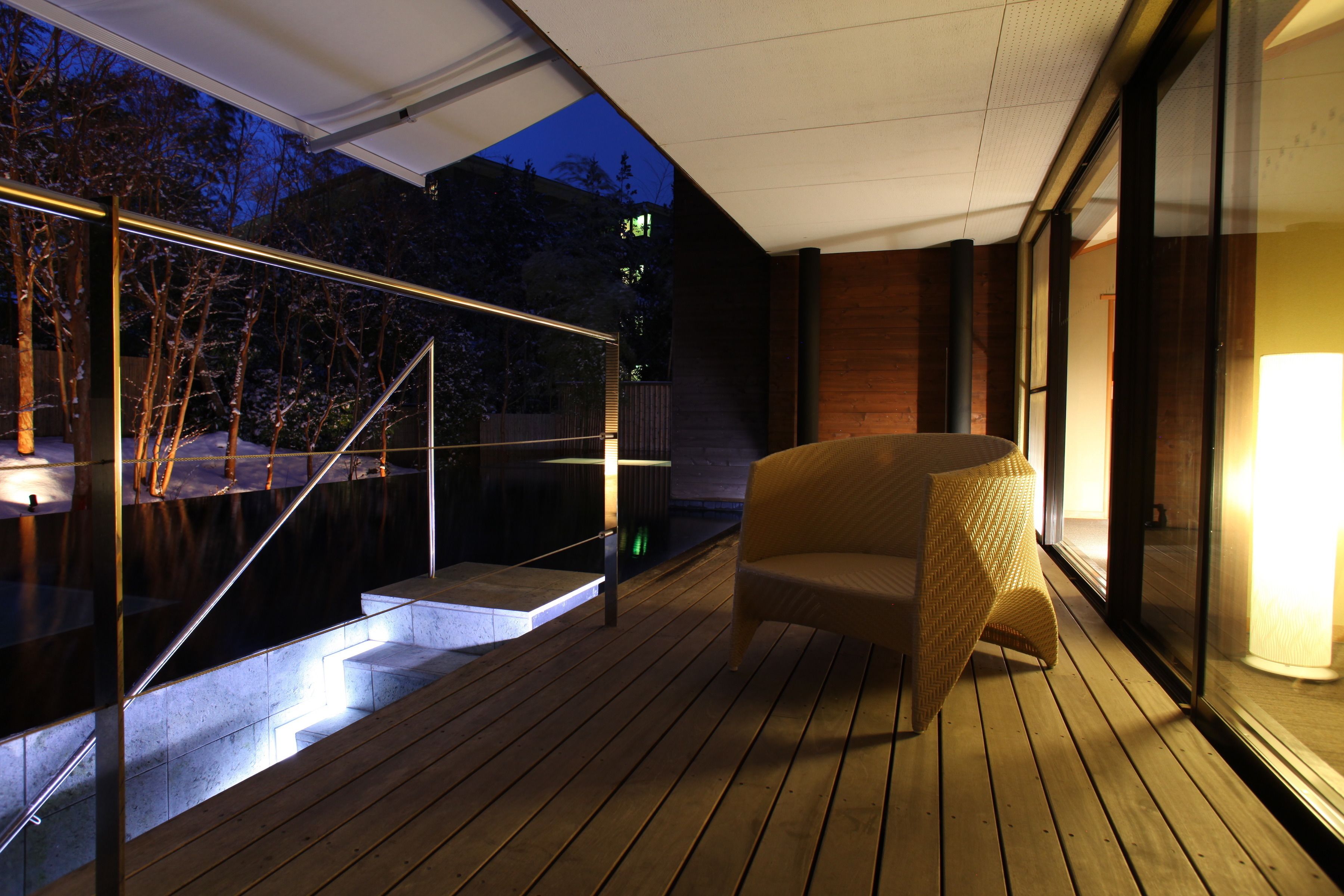 NANAKAMADO | Balcony