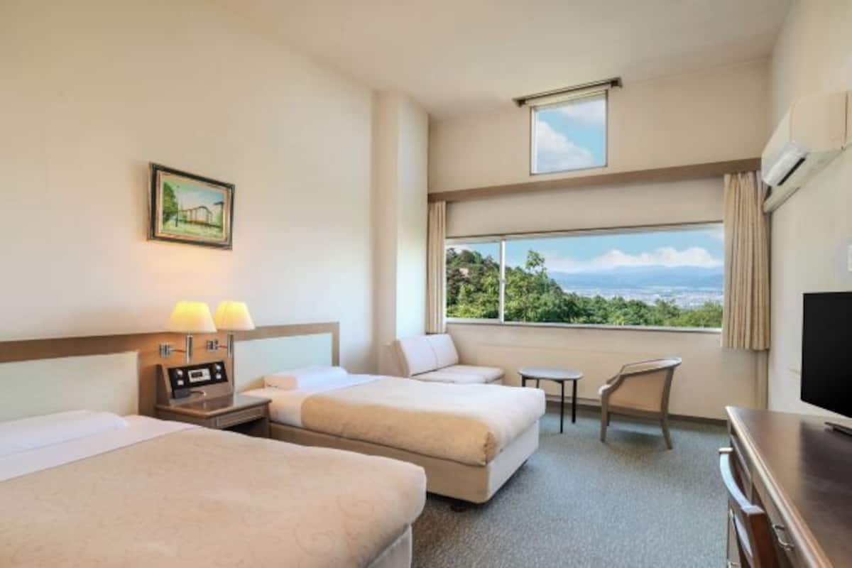 Premium bedding, desk, free WiFi, bed sheets