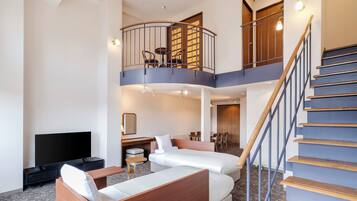 Maisonette Quadruple Room, Non Smoking | Free WiFi, bed sheets