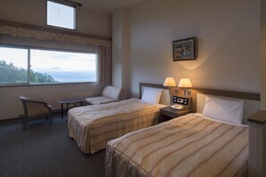 Hochwertige Bettwaren, Schreibtisch, kostenloses WLAN, Bettwäsche