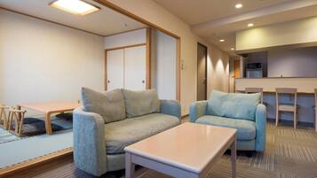 Premium bedding, desk, free WiFi, bed sheets