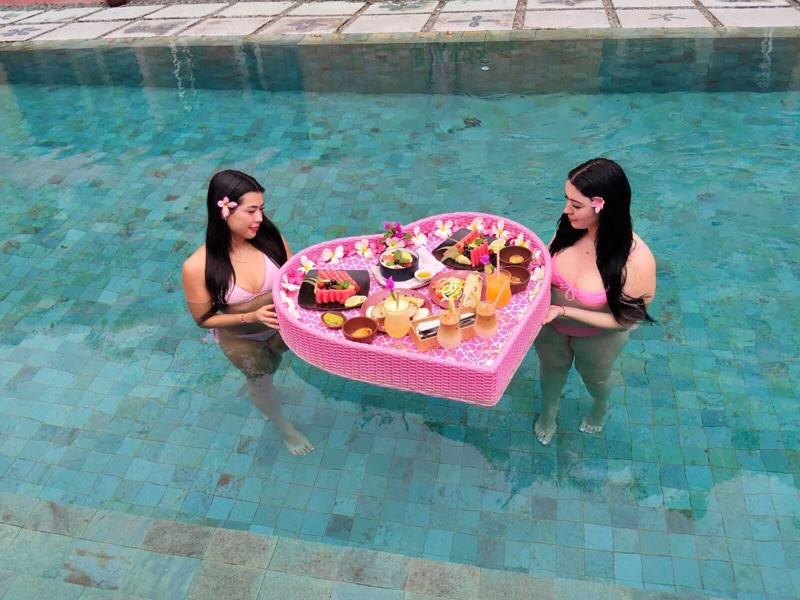 Sarapan ala kontinental setiap hari dengan biaya tambahan