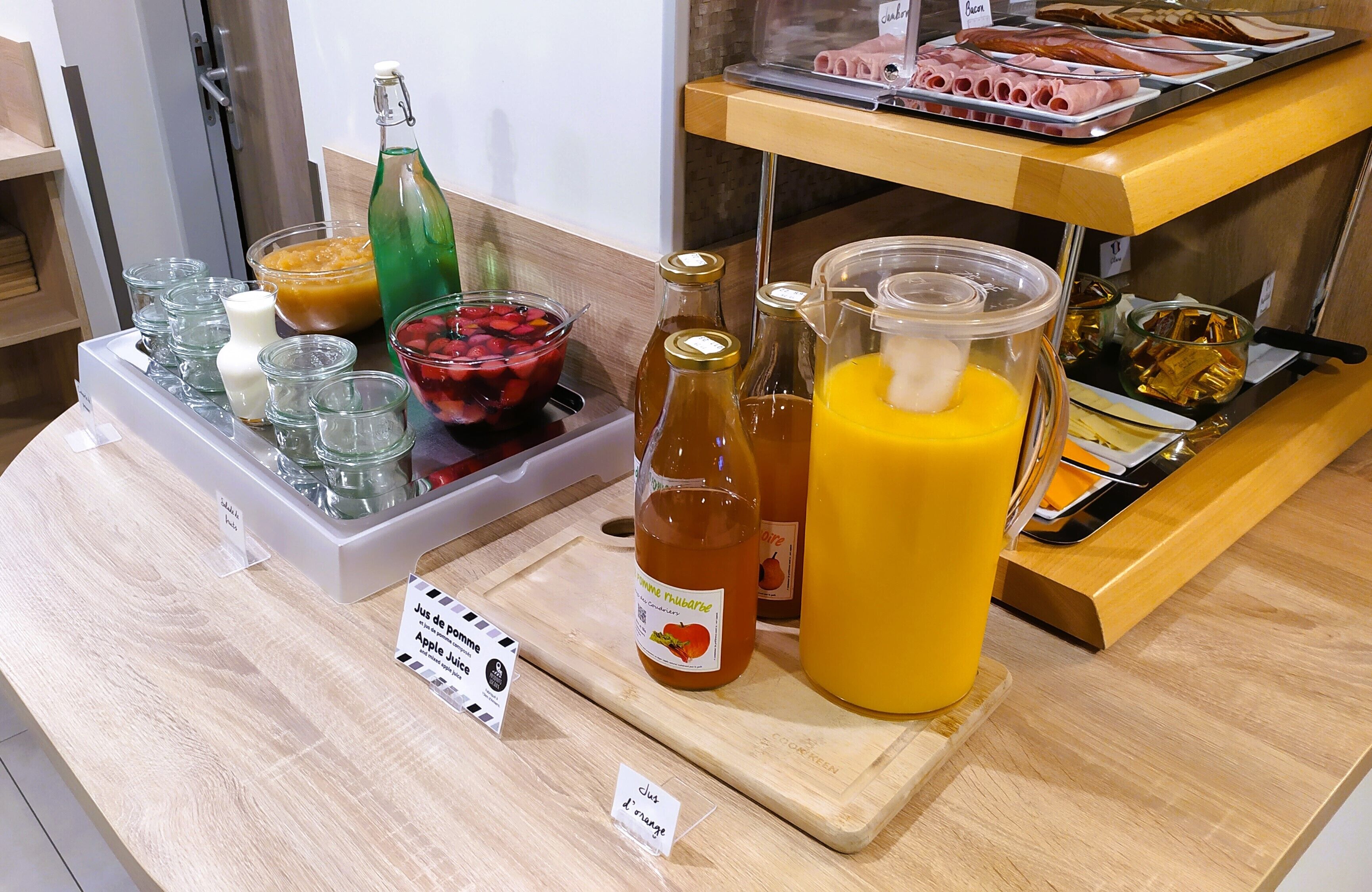 daily buffet breakfast (eur 10 per person)