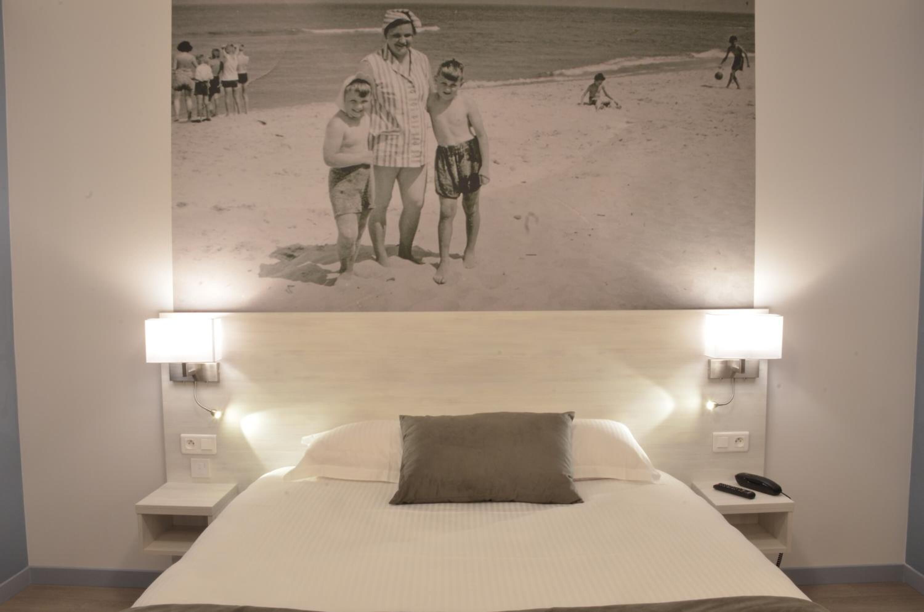 in-room safe, desk, soundproofing, iron/ironing board