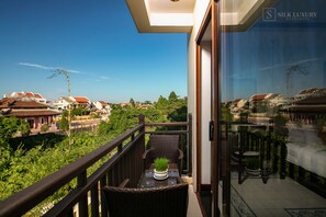 Premium Deluxe Balcony | Garden view