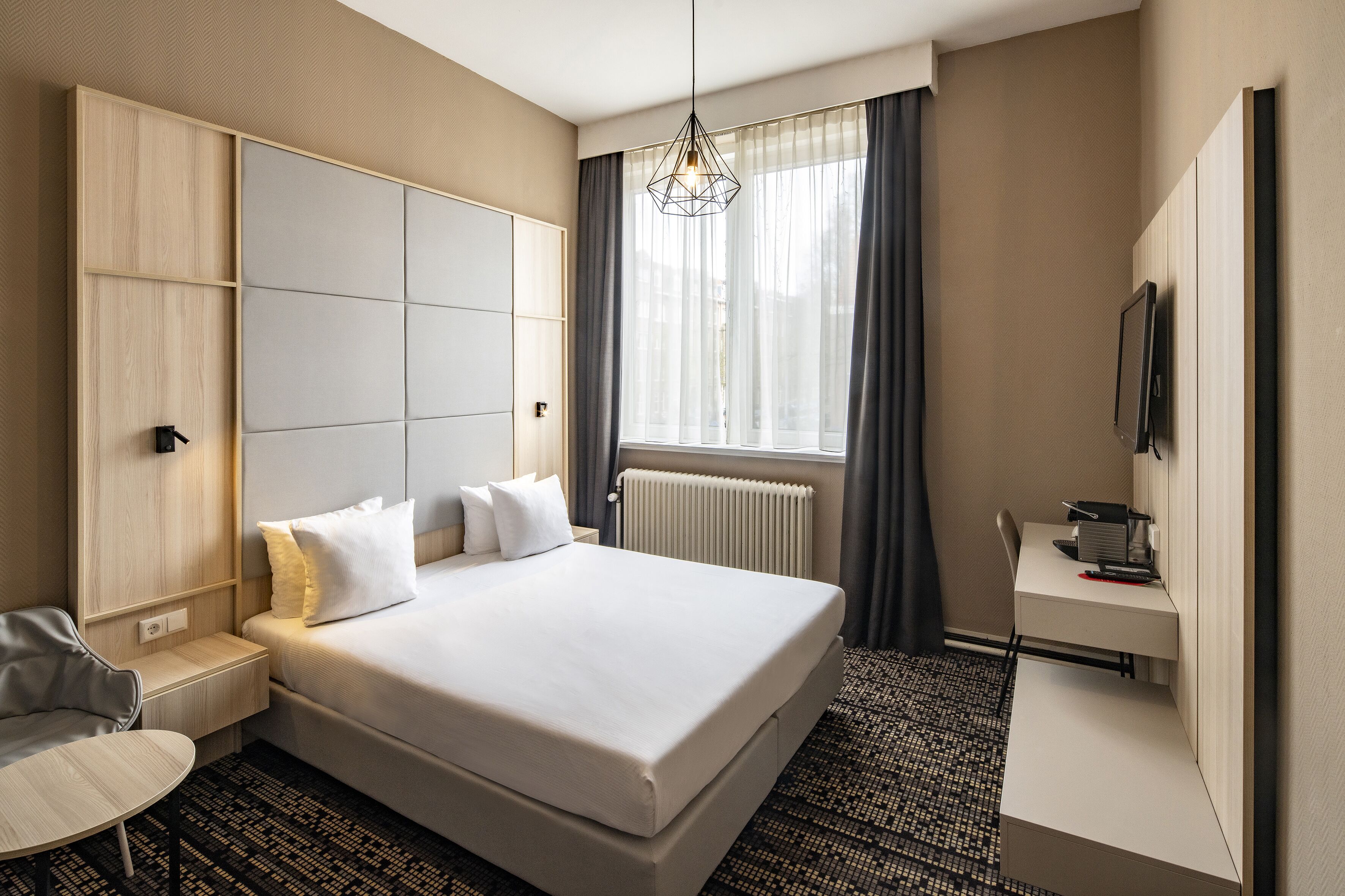 Superior Room | In-room safe, desk, free WiFi, bed sheets