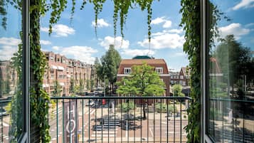 In-room safe, desk, free WiFi, bed sheets