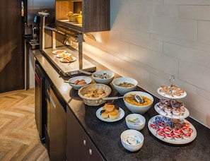 Daily buffet breakfast (EUR 18.50 per person)