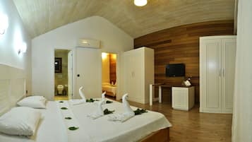 Family Delux Bungalow | 1 sovrum, minibar, skrivbord och ljudisolering