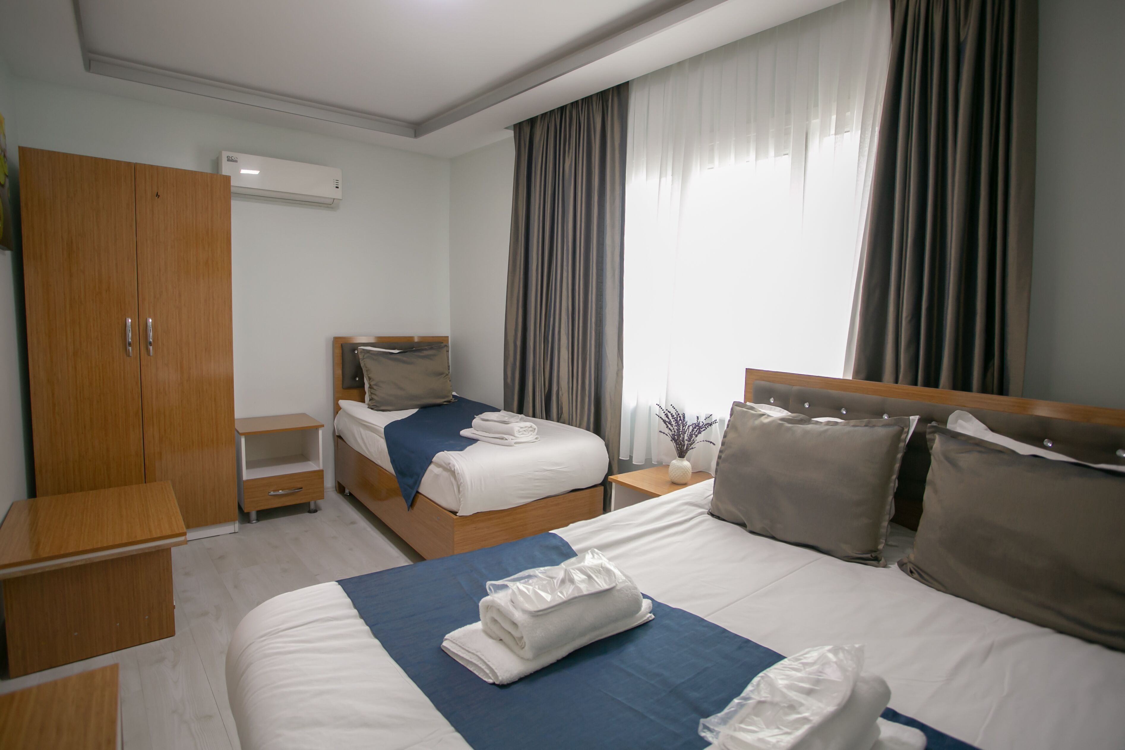 Premium bedding, minibar, soundproofing, iron/ironing board