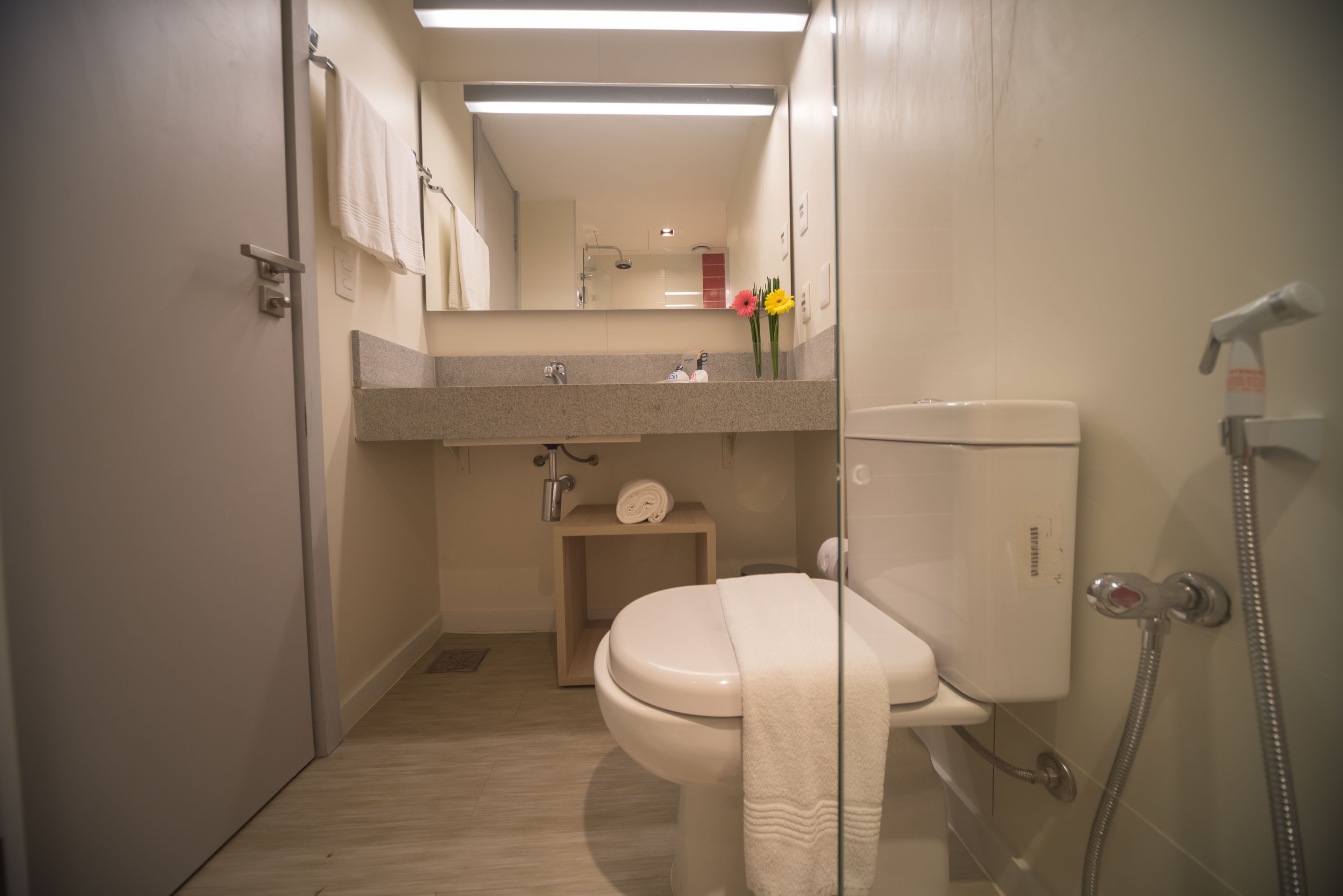 shower, free toiletries, towels