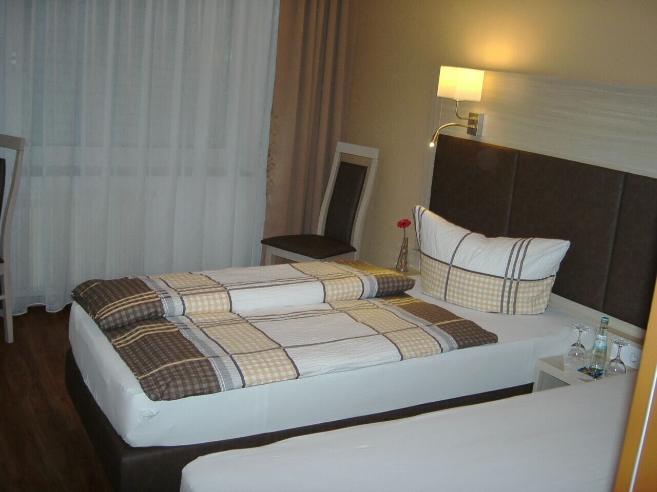 Desk, soundproofing, cots/infant beds, free WiFi