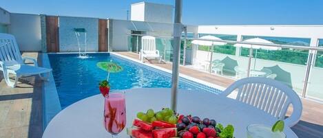 تناول الطعام بالخارج