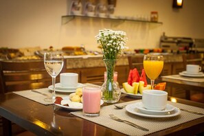 Petit déjeuner buffet compris tous les jours