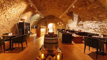 2 ristoranti, cucina regionale