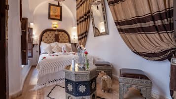 Tweepersoonskamer (Chocolat) | Lakens van Egyptisch katoen, luxe beddengoed, donsdekens