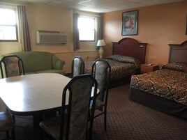 公寓 | 办公桌、折叠床/加床（额外收费）、免费 WiFi、床单