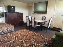 公寓 | 办公桌、折叠床/加床（额外收费）、免费 WiFi、床单