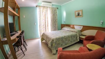 Luxury Double Room | Desk, blackout drapes, free WiFi, bed sheets