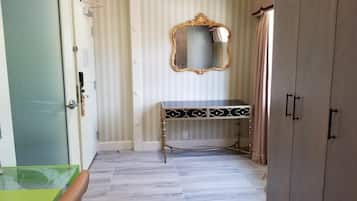 Premium Room, 1 King Bed | Living room | Flat-screen TV
